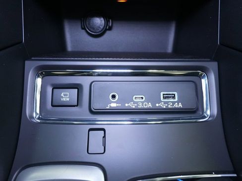 Used 2026 Subaru Ascent Limited image 40