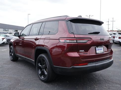Used 2023 Jeep Grand Cherokee L Limited w/ Black Appearance Package AWD/4WD image 5