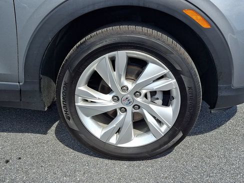 Used 2025 Buick Encore GX Preferred AWD/4WD image 8