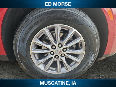 Used 2024 Buick Enclave Premium image 12