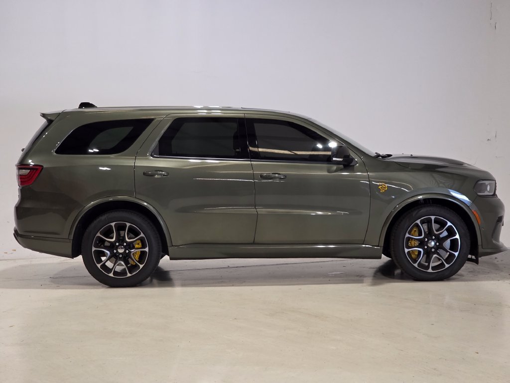 Used 2026 Dodge Durango SRT Hellcat w/ Premium Group AWD/4WD image 4