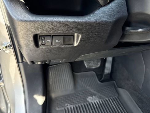 Used 2024 Toyota RAV4 LE AWD/4WD image 16