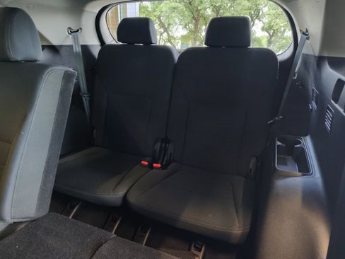 Used 2019 Kia Sorento S FWD image 25