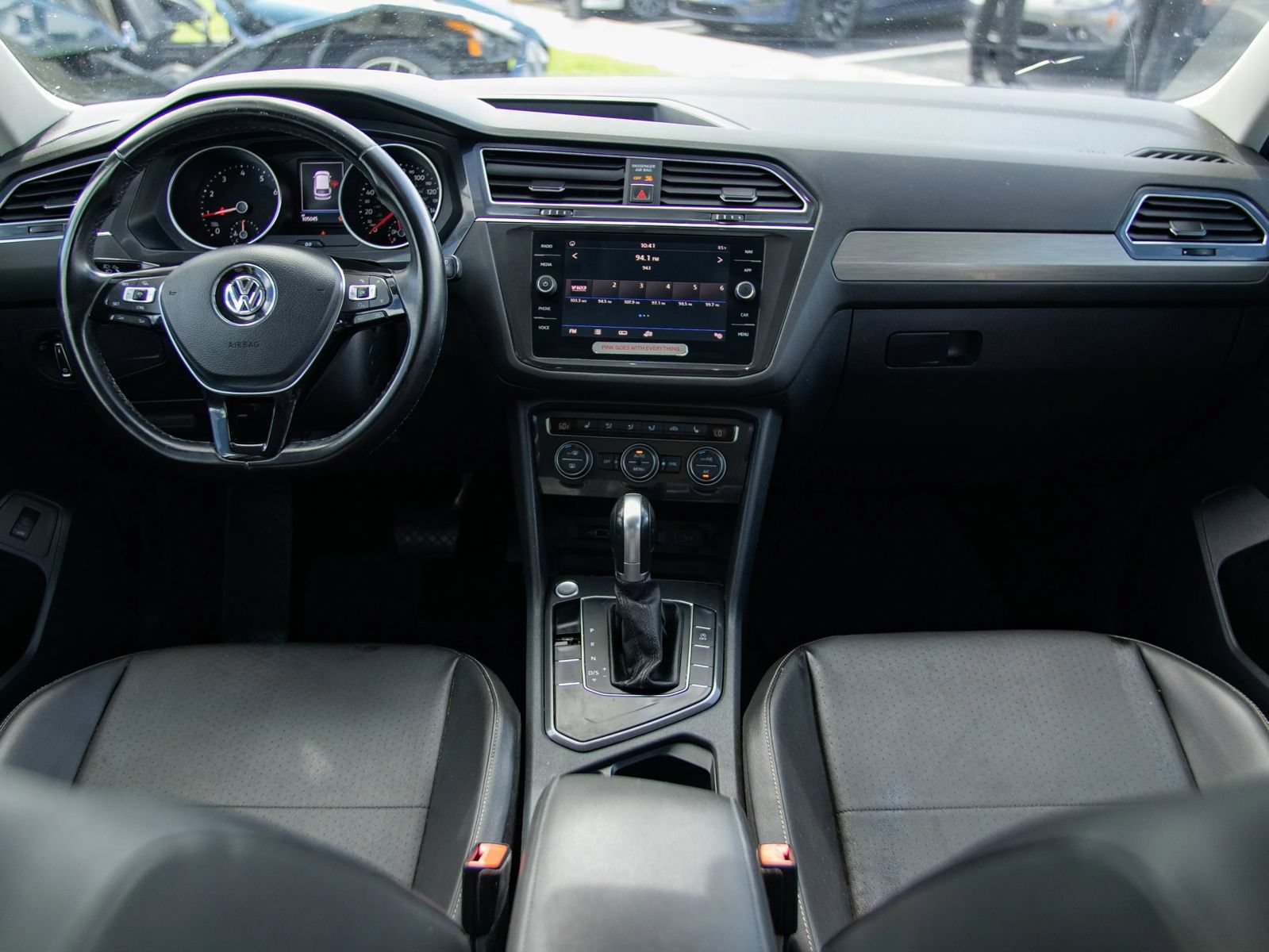 Used 2018 Volkswagen Tiguan SEL FWD image 29