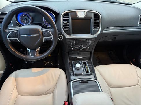 Used 2015 Chrysler 300 Limited w/ Driver Convenience Group image 16