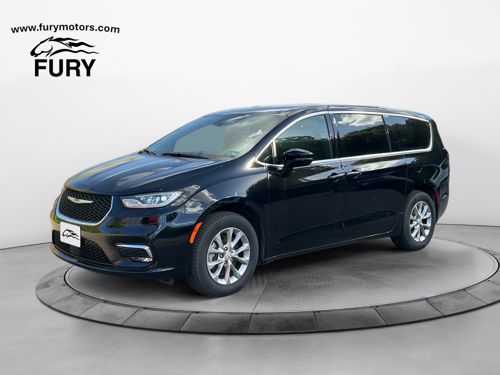 Used 2025 Chrysler Pacifica Select AWD/4WD image 8