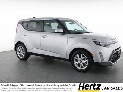Used 2025 Kia Soul LX w/ LX Technology Package
