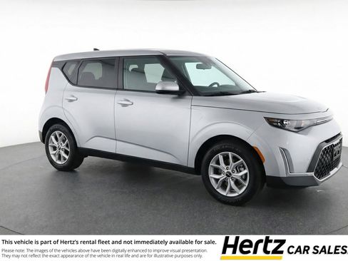 Used 2025 Kia Soul LX w/ LX Technology Package image 1