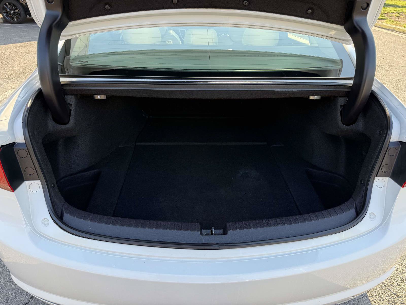 Used 2020 Acura TLX FWD image 30