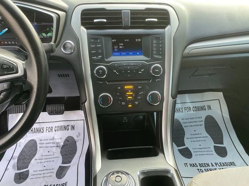 Used 2017 Ford Fusion S image 20