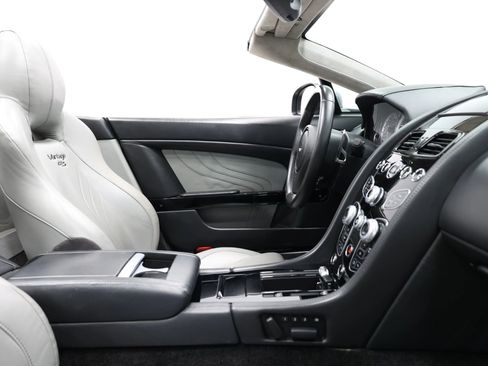 Used 2016 Aston Martin V8 Vantage S RWD image 54