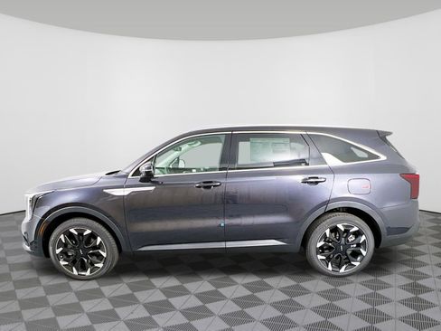 New 2025 Kia Sorento EX FWD image 30