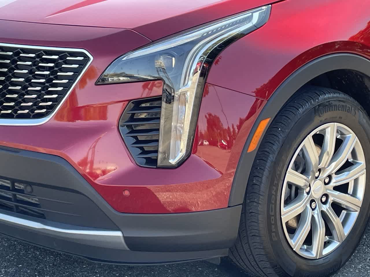 Certified 2023 Cadillac XT4 Premium Luxury w/ Cold Weather Package AWD/4WD image 39