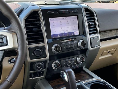 Used 2020 Ford F150 Lariat w/ Equipment Group 502A Luxury RWD image 8