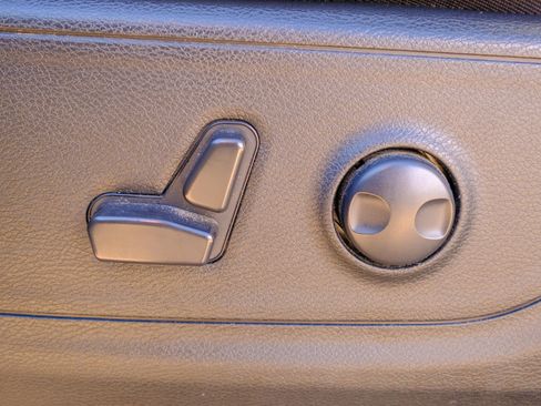 Used 2023 RAM 1500 Big Horn image 40