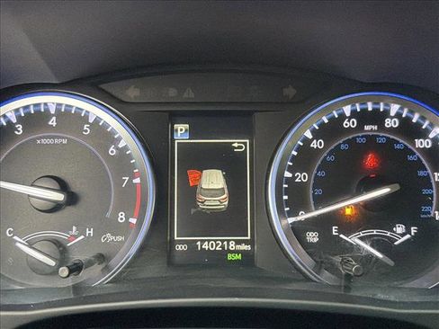 Used 2017 Toyota Highlander XLE image 14