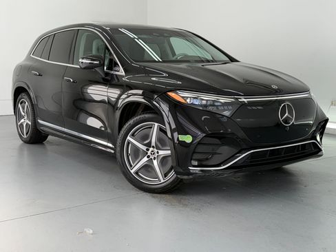 Used 2023 Mercedes-Benz EQS 580 4MATIC SUV image 5