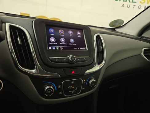 Certified 2020 Chevrolet Equinox LS w/ LS Convenience Package FWD image 21