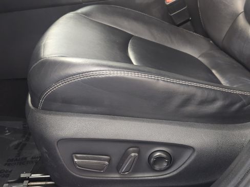 Used 2019 Toyota RAV4 XLE Premium w/ Cold Weather Package FWD image 25