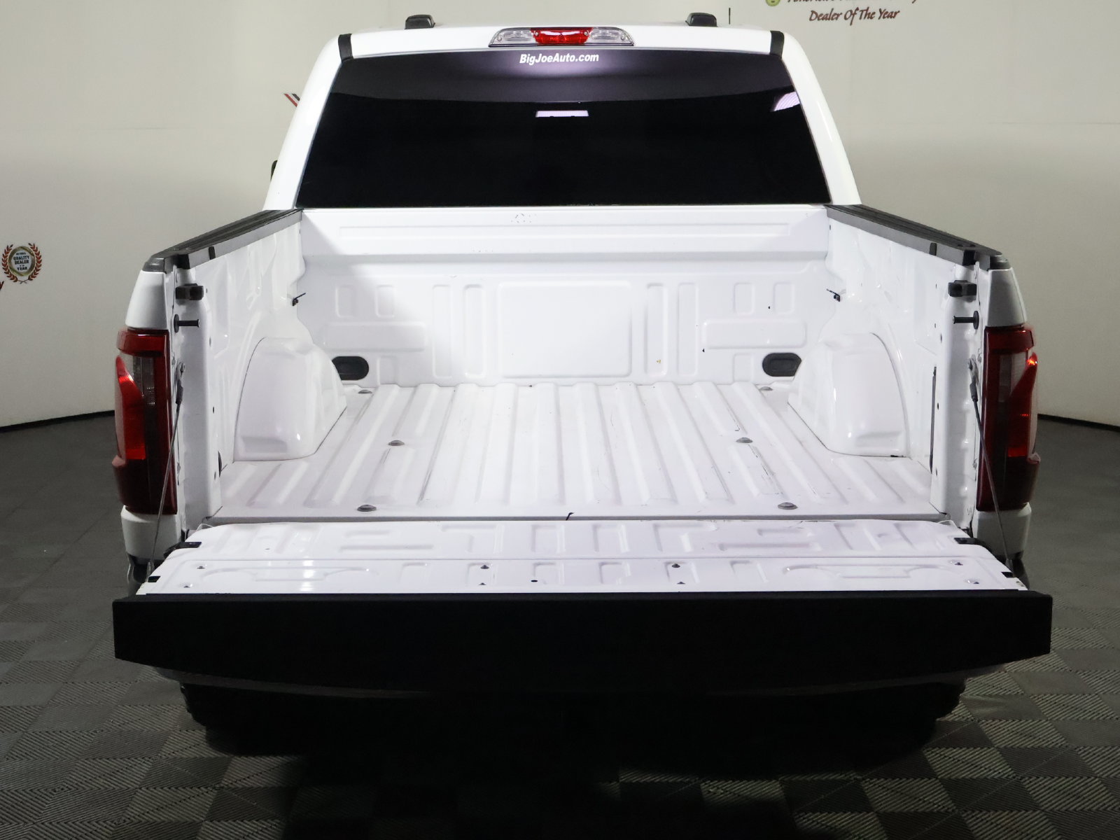 Used 2024 Ford F150 XLT RWD image 10