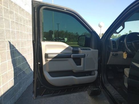 Used 2017 Ford F150 XLT image 18