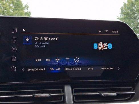 Used 2024 Chevrolet Trax RS w/ Sunroof Package FWD image 3