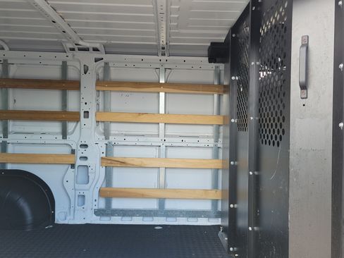 Used 2025 RAM ProMaster 2500 w/ U-Haul Equipment Group FWD image 13