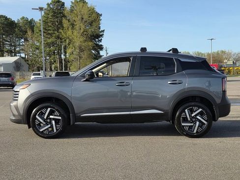 New 2026 Nissan Kicks SV FWD image 2