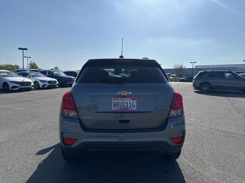 Used 2020 Chevrolet Trax LS w/ Tint and Cruise Package FWD image 6