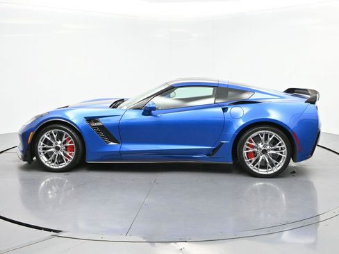 Used 2016 Chevrolet Corvette Z06 w/ 3LZ Preferred Equipment Group RWD image 4