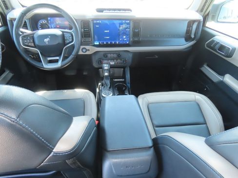 Certified 2022 Ford Bronco Wildtrak AWD/4WD image 21