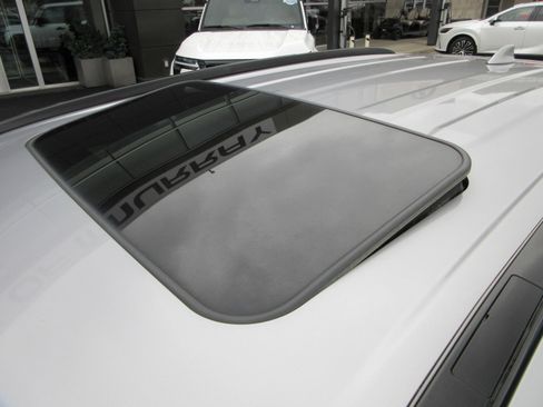 Used 2022 Toyota RAV4 Limited w/ Limited Grade Weather Package image 17