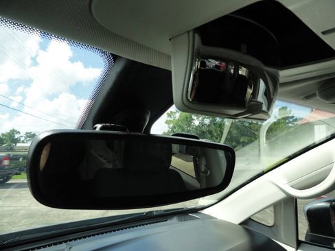 Used 2017 Chrysler Pacifica LX FWD image 31