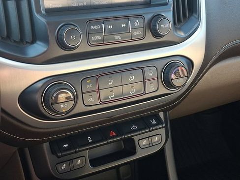 Used 2016 GMC Canyon SLT w/ Driver Alert Package RWD image 15