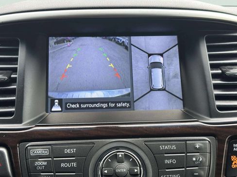 Used 2014 Nissan Pathfinder Platinum w/ Cargo Package image 32