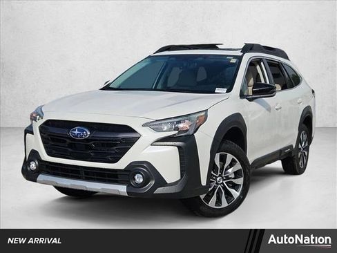 Used 2025 Subaru Outback Limited image 1