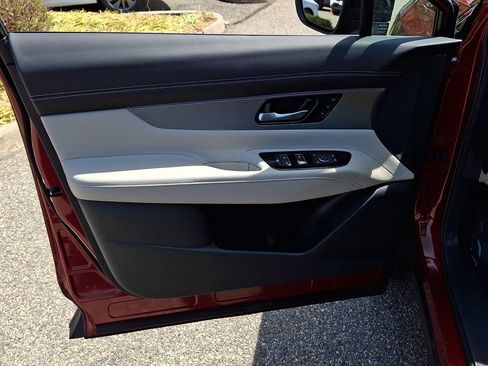 Certified 2025 Nissan Murano SL AWD/4WD image 13