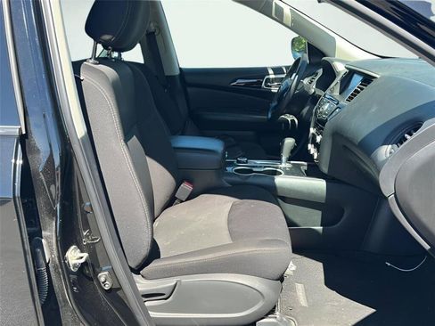 Used 2020 Nissan Pathfinder S AWD/4WD image 13