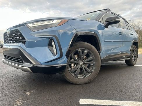 Used 2025 Toyota RAV4 XSE image 21