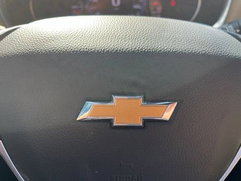 Used 2022 Chevrolet Traverse Premier w/ LPO, Floor Liner Package FWD image 35