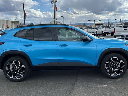 New 2025 Chevrolet Trax RS w/ Driver Confidence Package image 4