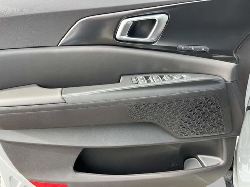 New 2026 Kia Carnival SX w/ SX Dark Edition Package FWD image 25