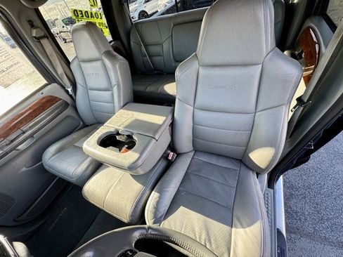 Used 2002 Ford F350 Lariat image 12