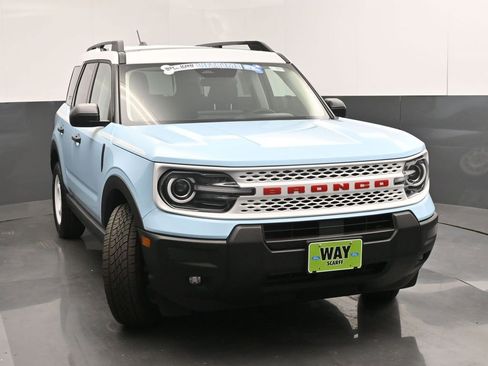 New 2025 Ford Bronco Sport Heritage w/ Convenience Package AWD/4WD image 9