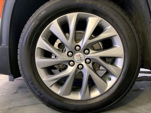 Used 2025 Buick Enclave Preferred FWD image 9