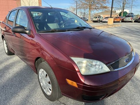 Used 2006 Ford Focus ZX4 Sedan image 1