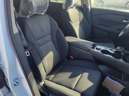 New 2026 Nissan Rogue SV AWD/4WD image 36