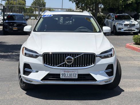 Certified 2023 Volvo XC60 B5 Ultimate w/ Climate Package AWD/4WD image 2