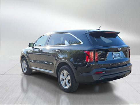 Used 2021 Kia Sorento LX AWD/4WD image 5