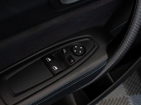 Used 2017 BMW M2 image 19